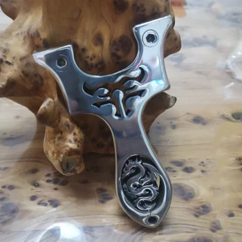 

New product professional flat leather fast pressing top bow clip slingshot stainless steel mirror high quality outdoor slingshot