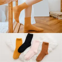 Осенне-зимние Хлопковые женские носки, повседневные женские мягкие носки средней длины, теплые плюшевые носки, женские дышащие носки, Новинка