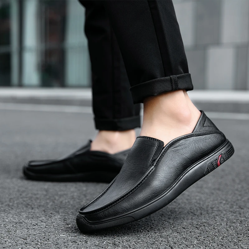 

Genuine Leather Men Casual Shoes Luxury Brand 2022 Men slip on Loafers Moccasins Breathable Slip on Male Driving Shoes men flats