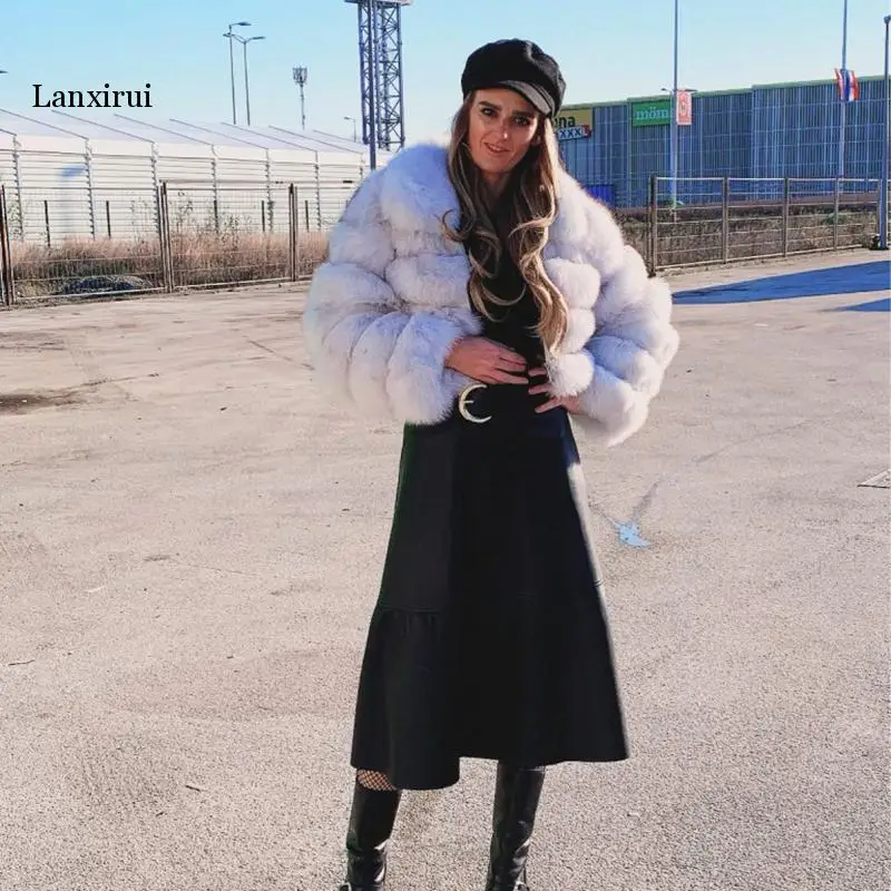 New Arrival Woman's Fake Fox Fur Coat Short Style