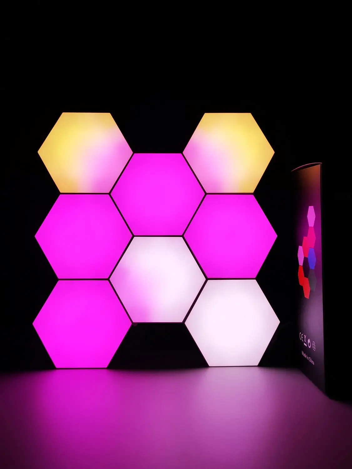 

RGBIC Smart Light Board Hexagonal Lamp Indoor Atmosphere Wall Lamp Voice Control Night Light Game Room Bedroom Decoration