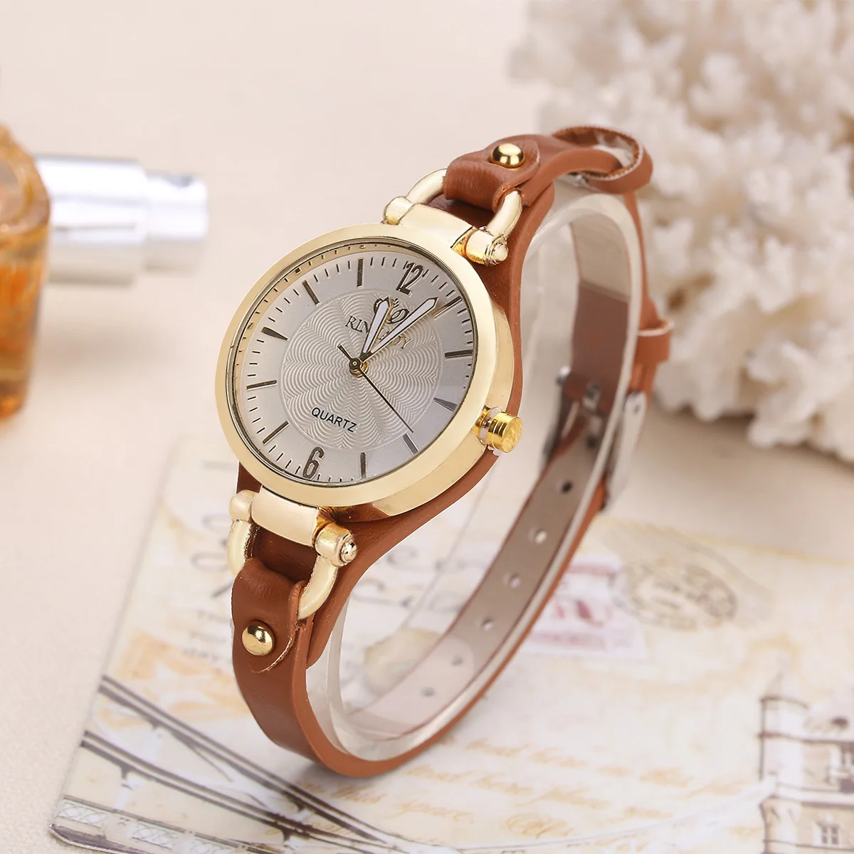 

Punk new rivet ladies casual candy color thin belt pu leather quartz watch women wholesale