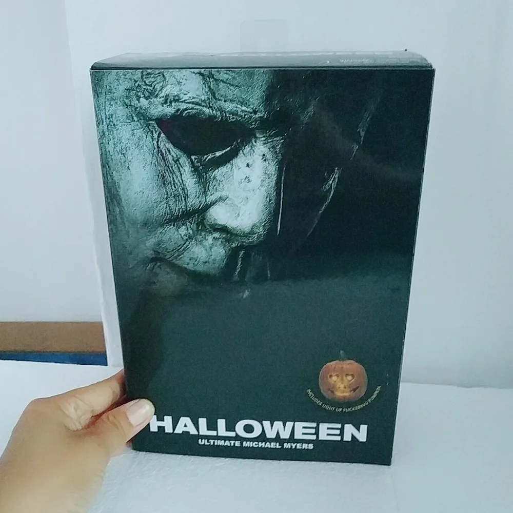 18cm Original NECA Ultimate Michael Myers Pumpkin With Led Light Halloween Action Figure Model For Kids Halloween Gift