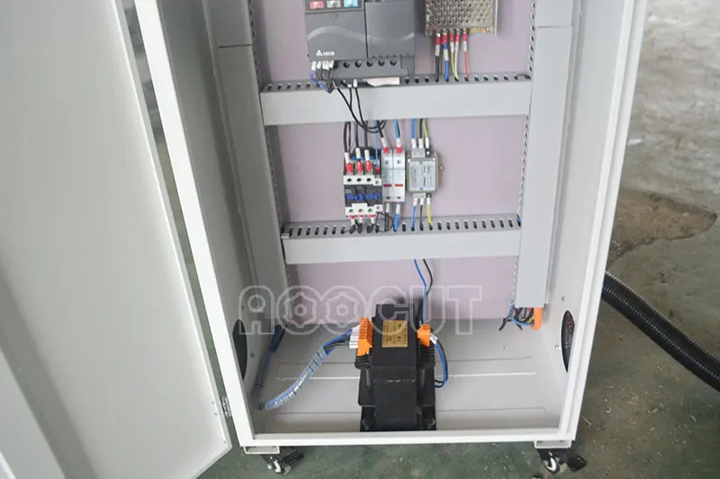 1325 dsp controlled wood cnc router competitive price Furniture CNC Carving Machine wood cnc router for Metal Cutting aluminum