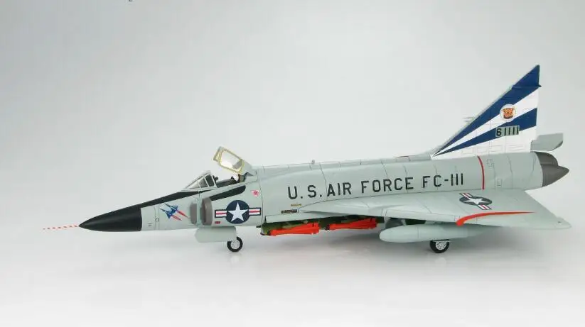 Хобби мастер F-102A Delta Dagger 56-1111 525th FIS RAF Wethersfield England Airshow июня 1961 1/72 литье под давлением модель самолета