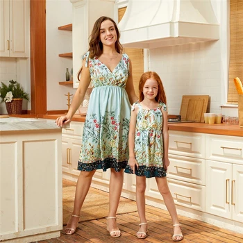 

Summer Mommy and Me Floral Print Dress Sleeveless Mother Daughter Kids Sling Dresses for Girls Family Matching Clothes Outfits