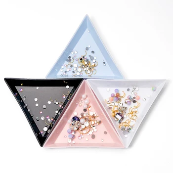 

4 Colors Plastic Triangle Nail Tray Nail Art Rhinestone Bead Crystal Sorting Storage Plate Manicure Tools Accessory