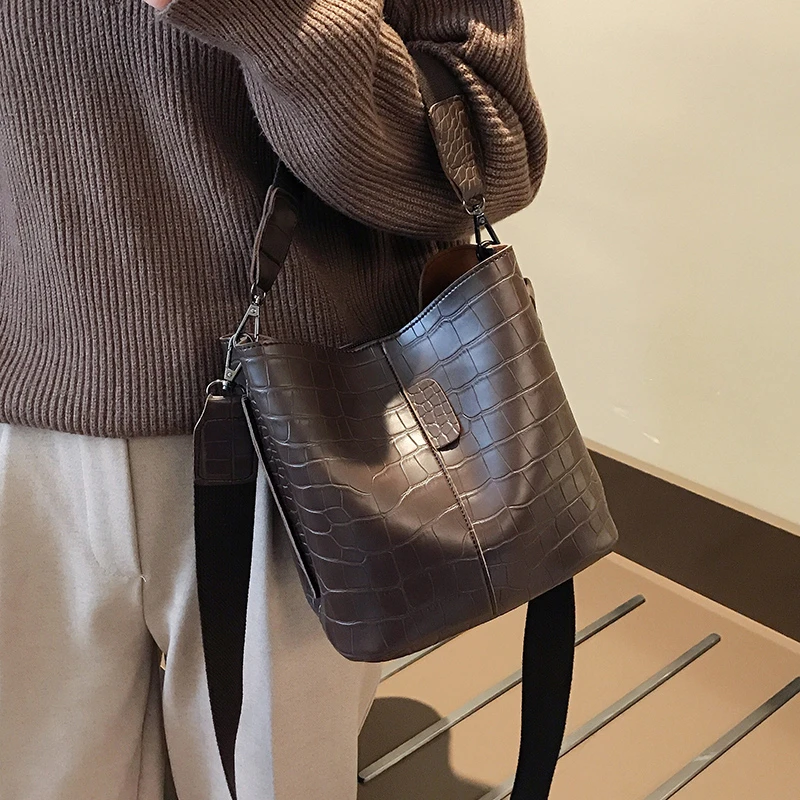 

Retro Alligator Female Bucket Bags 2019 Luxury Handbags Women Bags Designer Purses And Handbags Female Shoulder Crossbody Bags