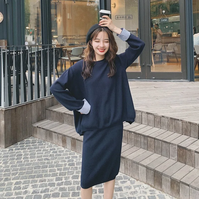 

Photo Shoot INS Scheming Knitted Dark Blue Crew Neck Contrast Color Stripes Joint Mock Two-Piece Tops A- line Skirt WOMEN'S Suit