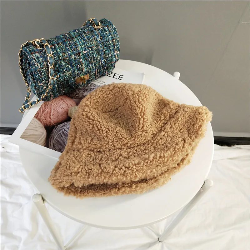 Женская теплая шапка ведро из овечьей шерсти однотонная бархатная шляпа с