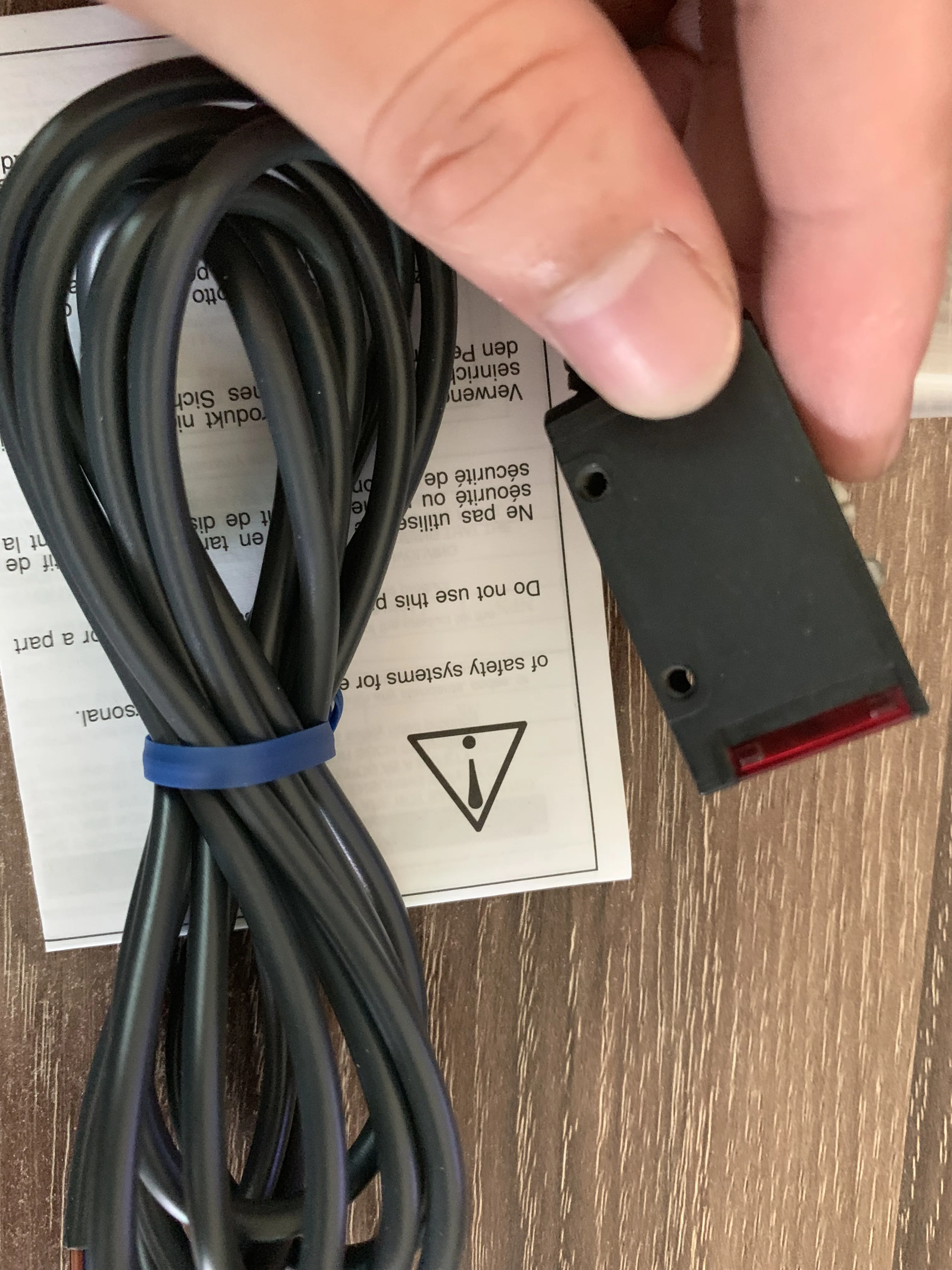 E3S-AD11 фотоэлектрический датчик Omron E3S серии E3S-AD12 E3S-AD18 E3S-AD23