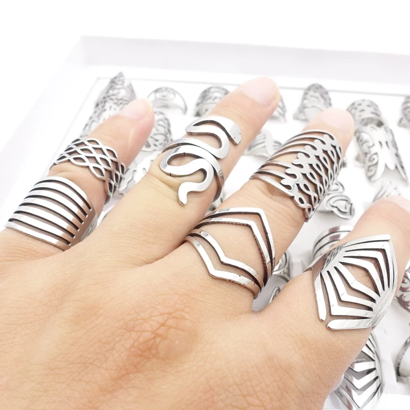 20pcs Fashion Stainless Steel Rings for Women Mix Styles Carved Flowers Butterfly Unique Party Jewelry Lot
