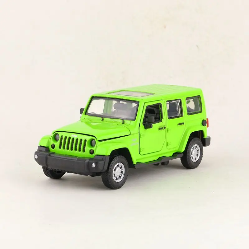/Литье под давлением модель игрушки/1:32 Масштаб/Jeep Wrangler Супер спортивный автомобиль/оттяните назад/звук и свет/Набор для обучения/подарок - Цвет: Зеленый