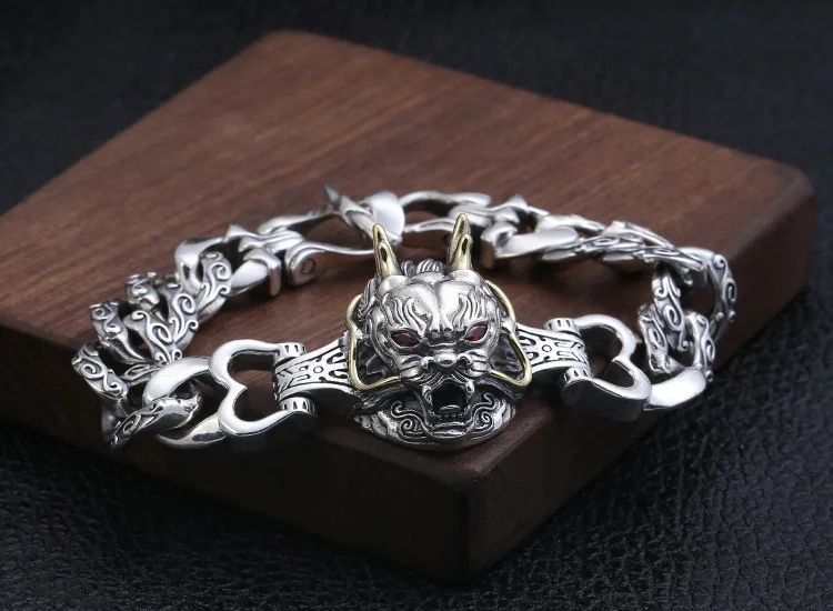 12185788034_2092824473