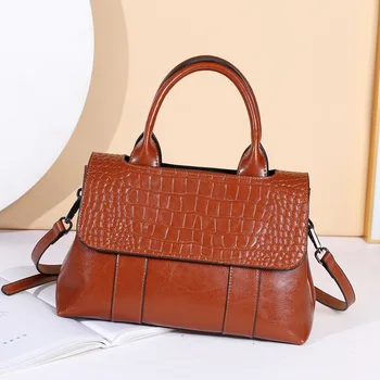 

Bag women's 2020 new leather women's bag style oil wax crocodile leather hand bill shoulder messenger bag