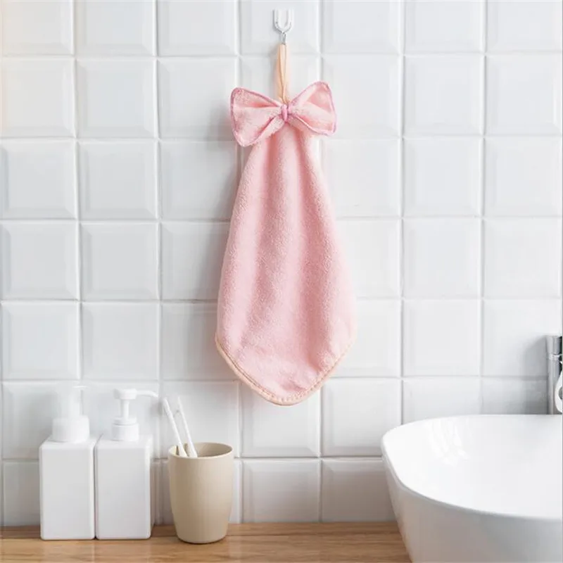 Милое бантиковое полотенце для рук можно повесить мягкий коралловый бархат абсорбирующий коврик для сушки протирать полотенце Мочалки носовой платок для детей - Color: pink
