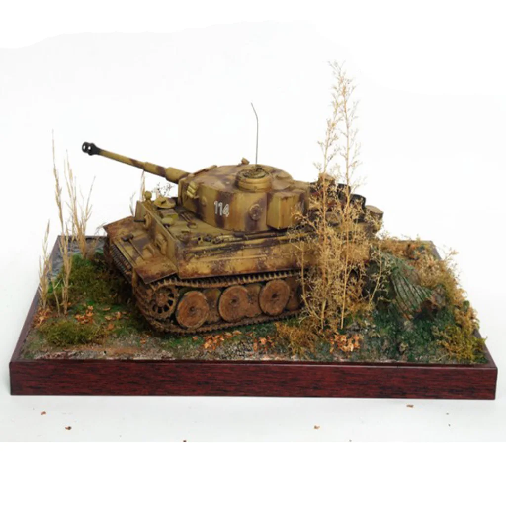 

1:35 Scale Sand Base Meadow Build and Painted for Diorama Building 35x24cm