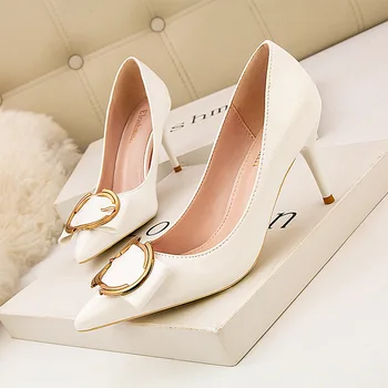 

2020 New Elegant Metal Belt Buckle Women's Office Shoes Fashion Patent Leather Women Pumps Shallow Pointed Toe High Heels Shoes