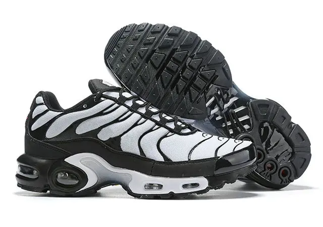 womens white tns