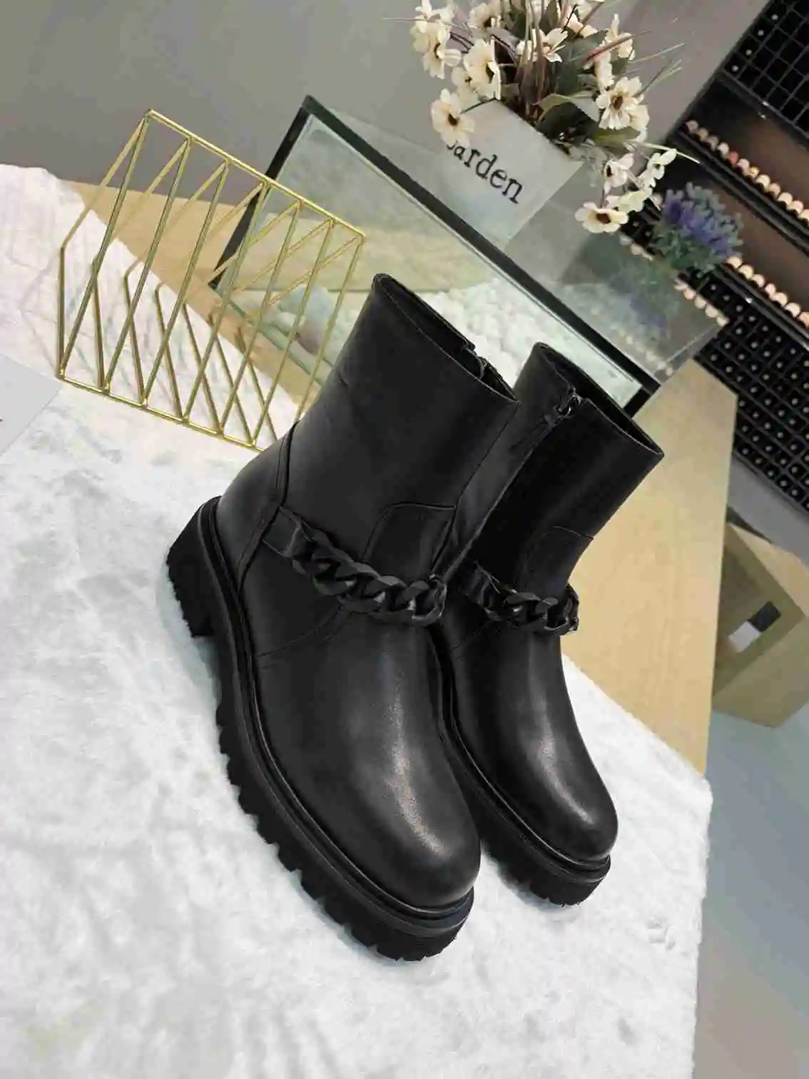 Ботильоны для женщин; scarpe donna; женская обувь с цепочкой; Цвет Черный; Zapatos De Mujer; низкий каблук; круглый носок; botas mujer; слипоны; женские ботинки