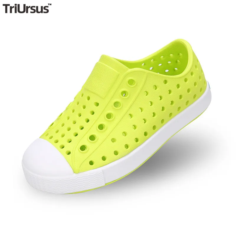 

TRIURSUS Kids Natives Shoes Summer Boys Clog Flat Footwear Beach Waterproof Hollow Mules Clogs Candy Color Girls EVA Sandals