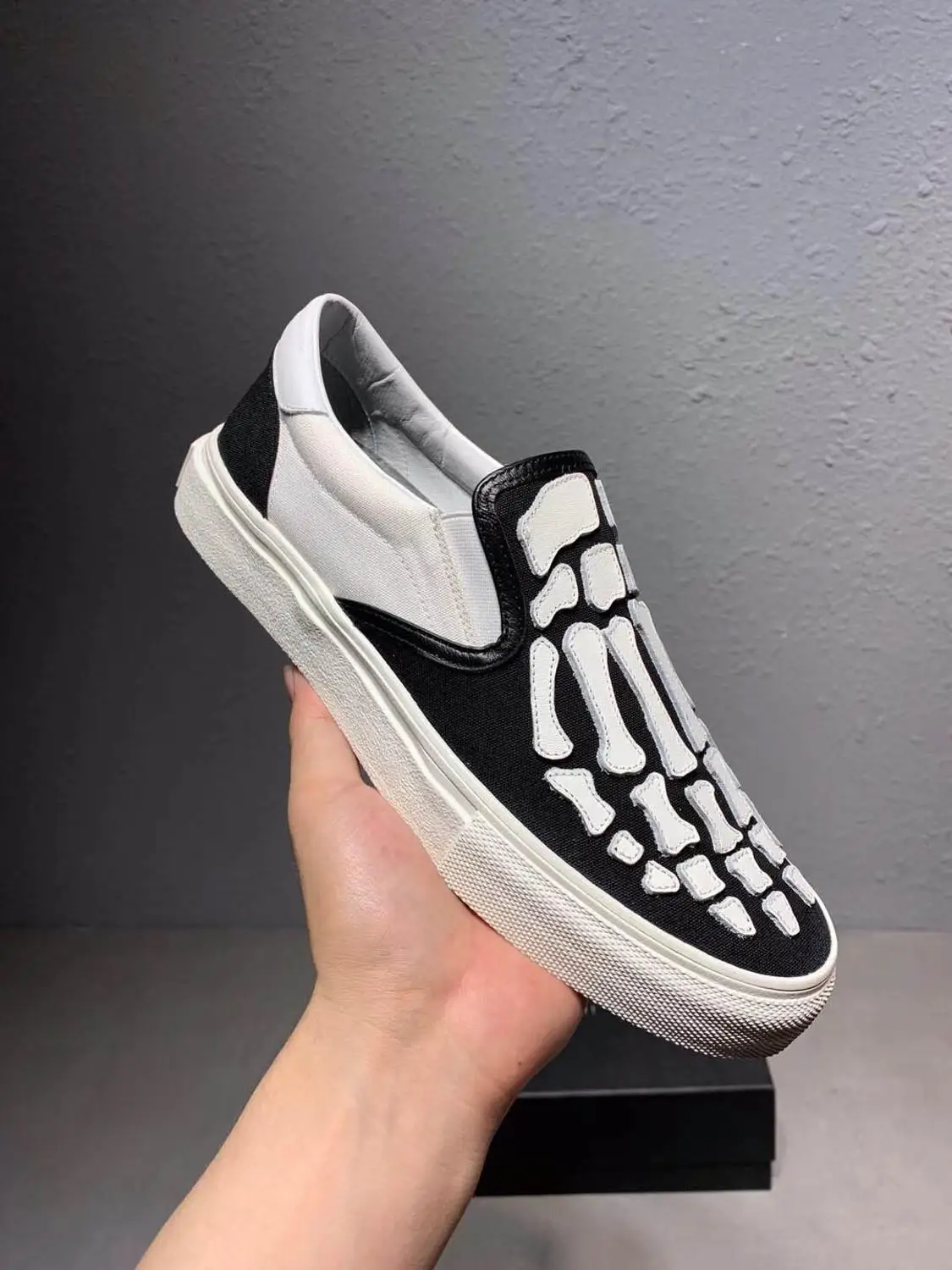skeleton toe shoes