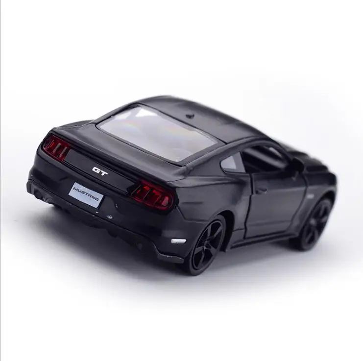 1:32 Shelby Mustang модель игрушечная машинка из сплава модель модифицированная модель автомобиля Потяните назад мигающая детская игрушка подарок
