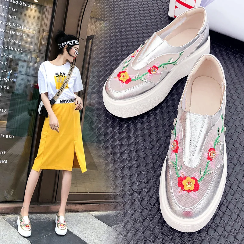 

2019 New Style Slip-on Thick Bottomed Loafers Spring Summer Embroidered Casual Genuine Leather Gauze Platform Lazy Sandals Women