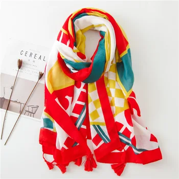

2020 Women Fashion print beach Shawl Autumn and winter lady Seaside Keep warm silk Scarf Sunscreen Tassels Snake skin headcloth