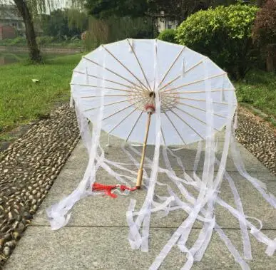 76cm white B Шелковый тканевый кружевной зонтик женский костюм реквизит для фотосессии зонтик с кисточками Китайский классический зонтик с масляной бумагой - Цвет: 76cm white B