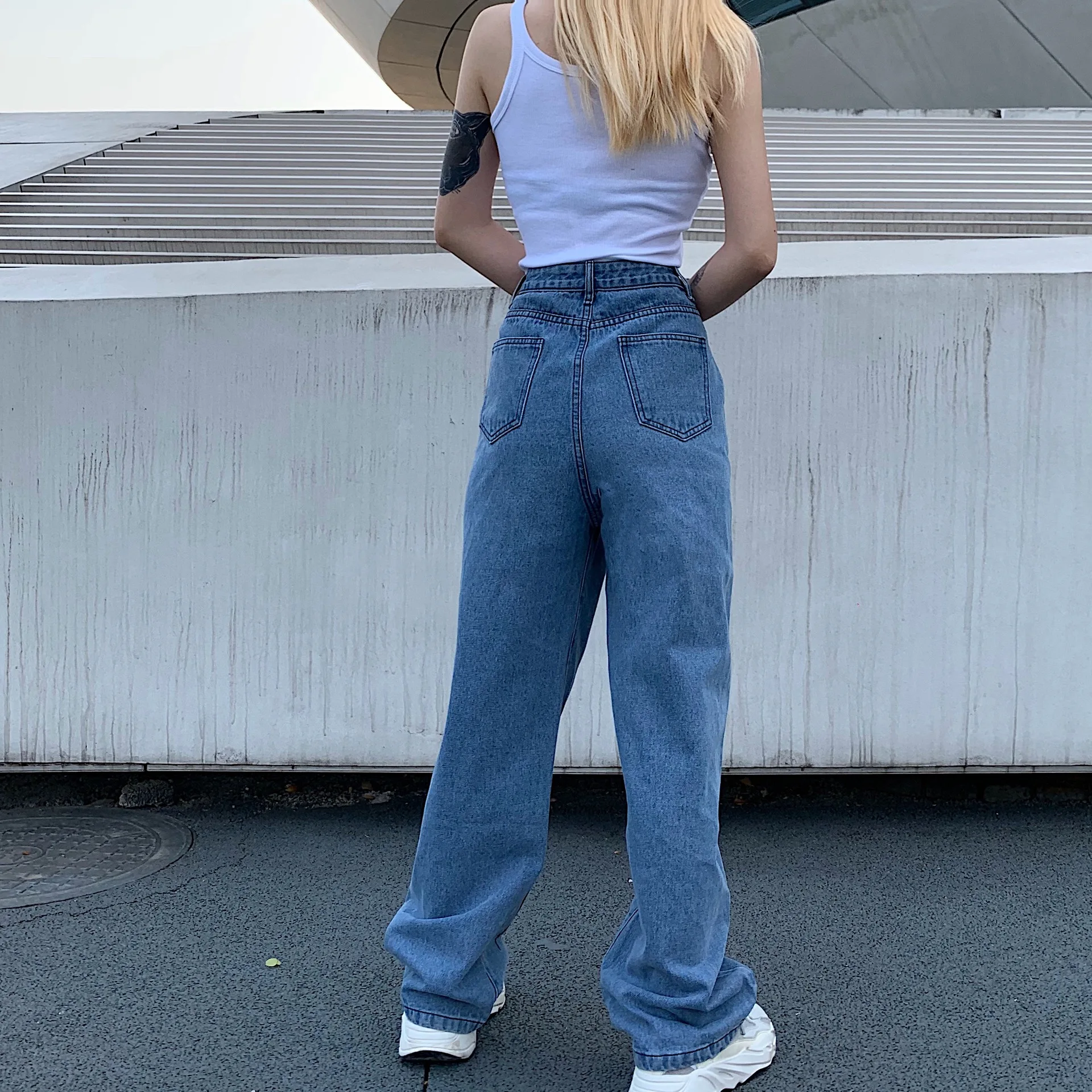 P1051W0D (5)