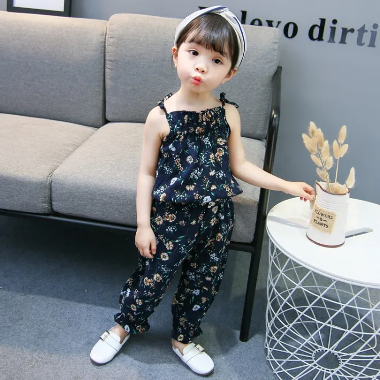

2018 Summer INS Hot Selling Medium-small Girls Floral Camisole Set Fashion Baby Anti Mosquito Pants Two-Piece Set New