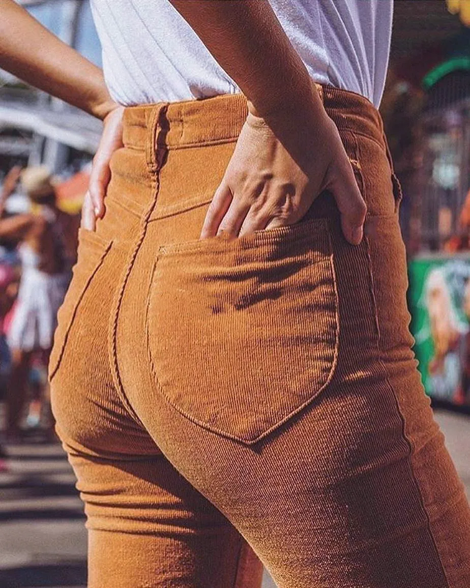 

Women’s Hip Hugging Flared Corduroy Pants Solid Color Flares Corduroy Flared Pants Bottom