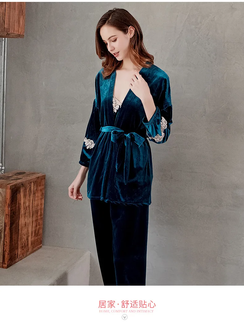 Pajamas for Women Gold Velvet Pajamas Autumn Version of Sexy Lace Sling Nightdress Robe Trousers Three-piece Home Clothes