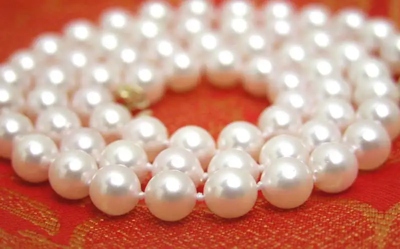 

Qingmos AAA 6-7mm Round Natural White Pearl Necklace for Women with Saltwater Pearl 17" Chokers 14K SOLID GOLD CLASP nec5501
