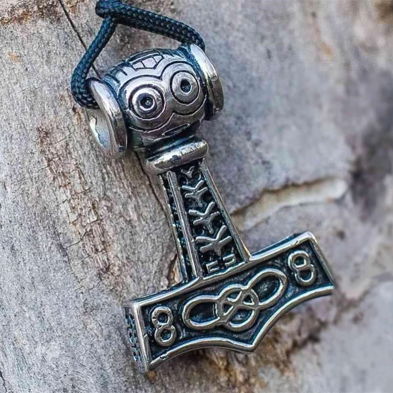 silver-mjolnir-smile-1200x800