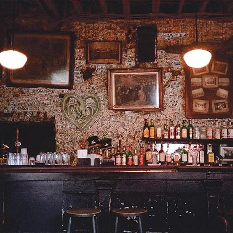 Рисунок 6 - Новинка-в форме сердца рука об