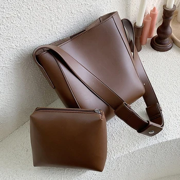 

High Capacity Solid Color PU Leather Crossbody Bags For Women 2019 Bucket Bags Lady Handbags With Wide Belt Travel Handbags