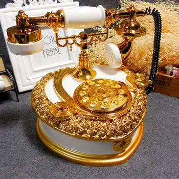 

Vintage Dial Telephone Clockwise Spring Music Box Ornament Kids Birthday Gift Exquisite Workmanship Vintage Telephone Design