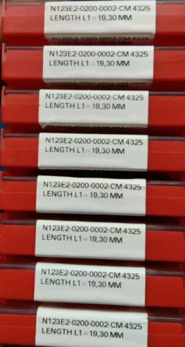 10 шт. вставки карбида N123E2-0200-0002-CM 4325