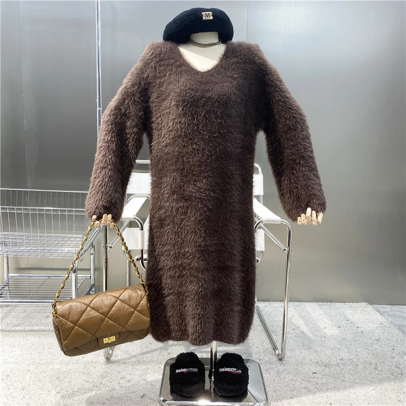 

Новое Брендовое оригинальное дизайнерское платье-свитер 2021 удобное однотонное Норковое свободное прямое вязаное платье с V-образным вырезом