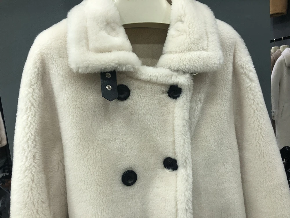 Натуральное меховое пальто размера плюс зимнее пальто для женщин Толстая теплая меховая куртка из овечьей шерсти длинное пальто двубортное Женское пальто