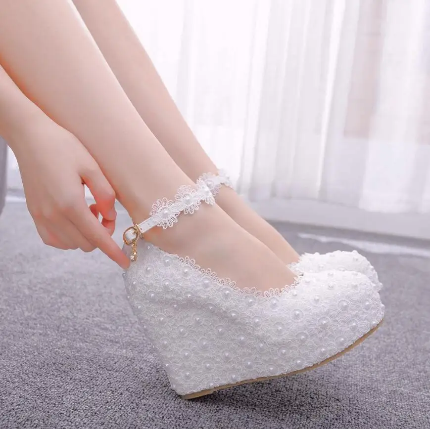 

11 cm New White Wedges Wedding Pumps Sweet White Flower Lace Pearl Platform Pump Shoes Bride Dress High Heels