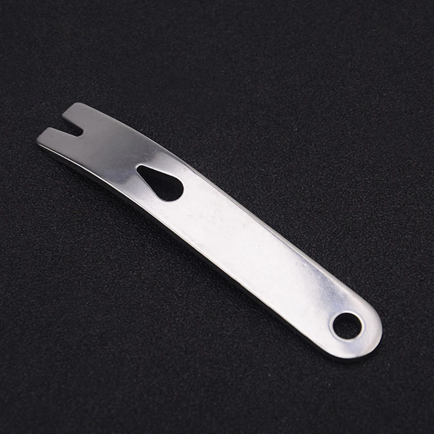 Description Picture 3 of itemOutdoor Crank Crowbars Pry Bar Stainless Steel Multi-function Pocket EDC Mini Survival Tools Keychain Opener Scraper