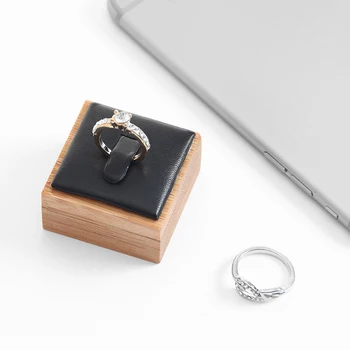 

Wooden Finger Ring Display Rack Jewelry Display Stand Ring Showcase Display Props Counter Decoration