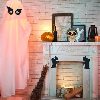 

1Pc Halloween Skull Pattern Decoration Props Horror Ornaments Funny Desktop Adornment for Decoration Use (White and Green)