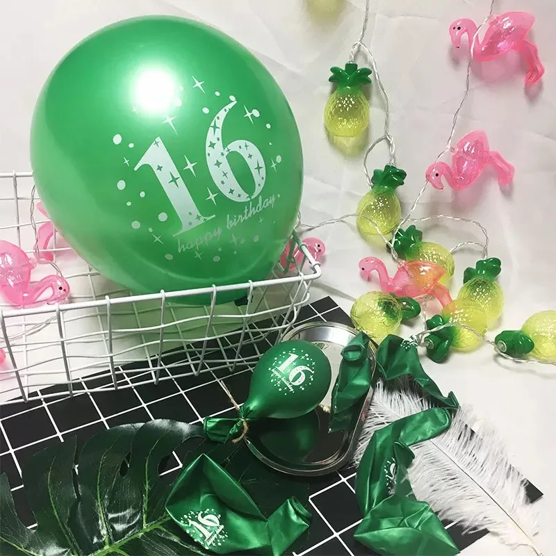 thumbnail image 1 of Juego de 15 globos decorativos de látex con confeti dorado y plateado para celebrar el 16.° cumpleaños, 16 unidades, 1 of 5