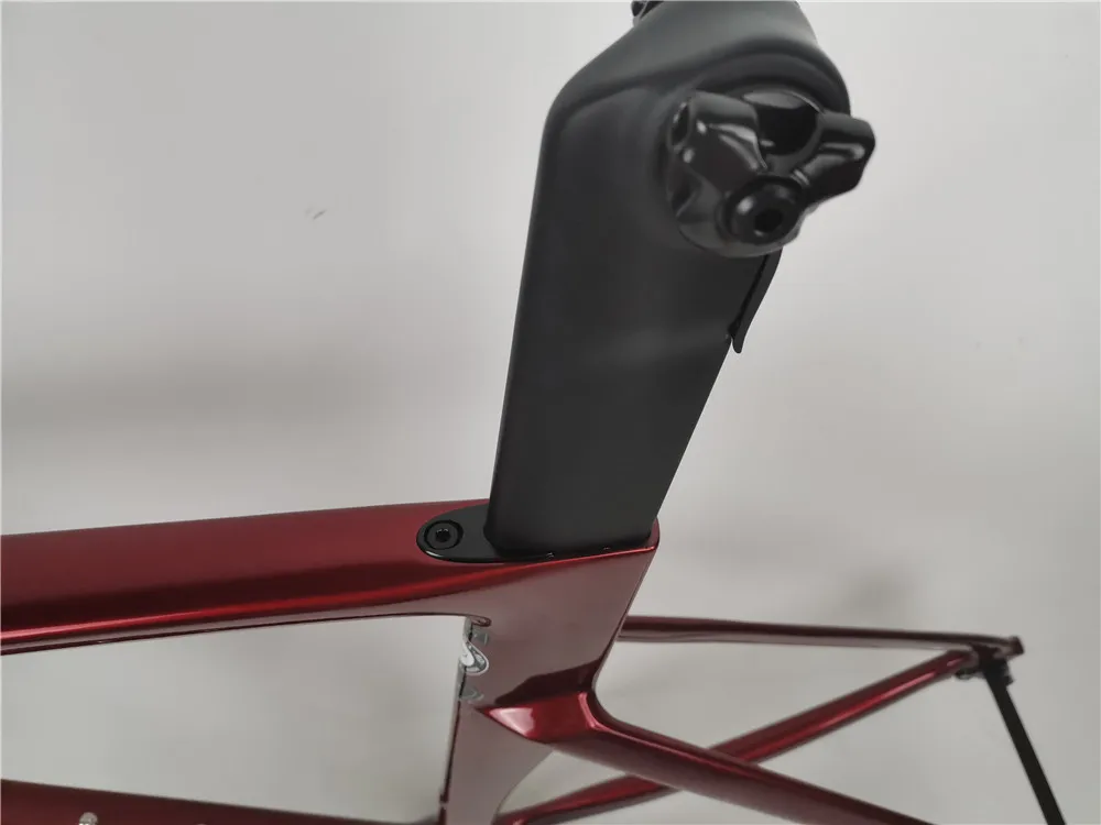 Новые дисковые тормоза дорожный каркас полный внутренний выбор проводов Хамелеон классический красный UD глянцевое покрытие дорожный велосипед рама модель