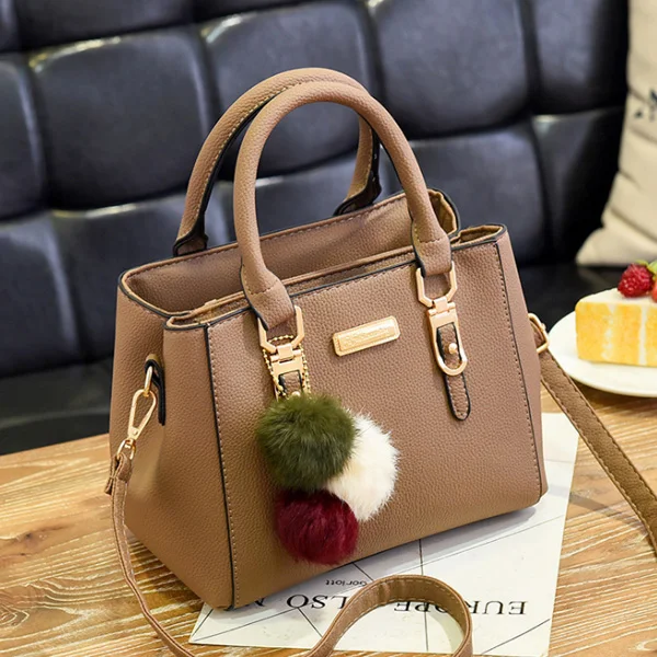 HJPHOEBAG, женские роскошные сумки, женские сумки, дизайнерская сумка на плечо, женская сумка-мессенджер, сумки с помпонами, высокое качество, сумка YC316 - Цвет: Khaki