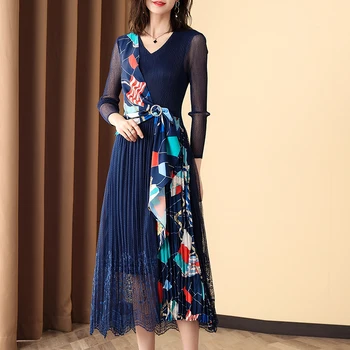 

Plus Size Dress 2020 Spring Women Fashion V Neck Stretch Miyake Pleated Printed Slim Dress For Women 45-75kg